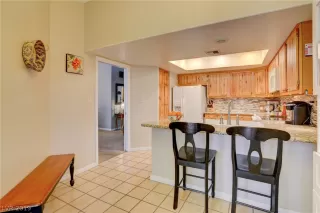 Photo #4: 2087028 Listing 