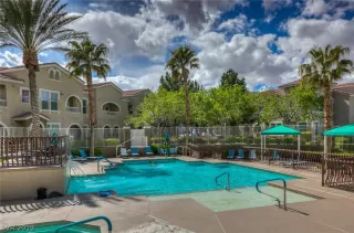 Photo #3: 2087115 Listing 