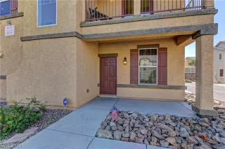 Photo #2: 2087140 Listing