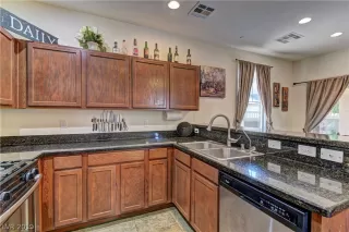 Photo #6: 2087140 Listing