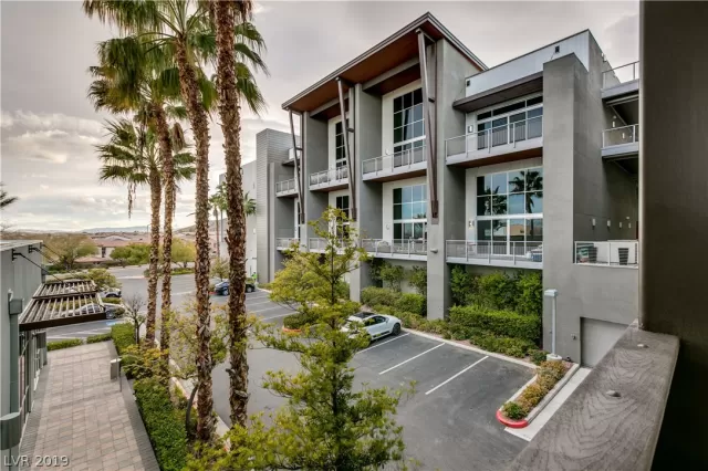MLS: 2087166 Condo For Sale