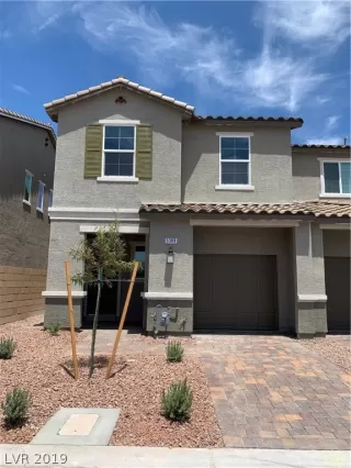 Photo #2: 2087196 Listing