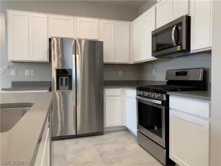 Photo #6: 2087196 Listing