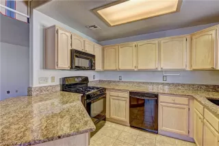 Photo #2: 2087198 Listing