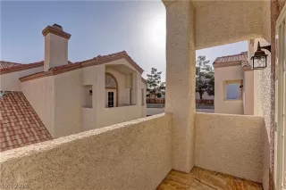 Photo #4: 2087198 Listing