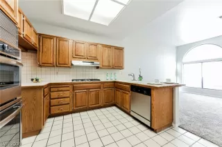 Photo #6: 2087215 Listing