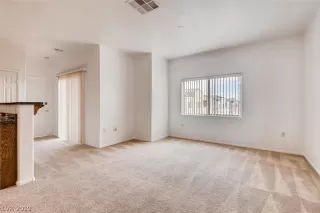 Photo #4: 2087290 Listing