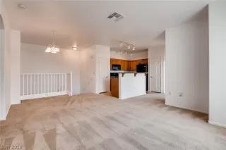 Photo #5: 2087290 Listing