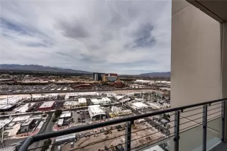 Photo #2: 2087316 Listing 