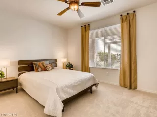 Photo #5: 2087331 Listing