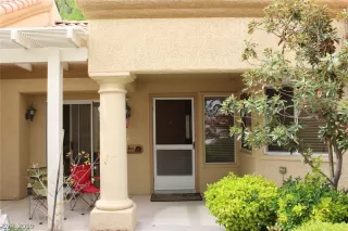 Photo #3: 2087419 Listing