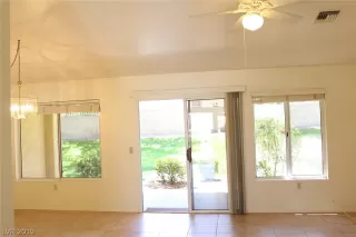 Photo #5: 2087419 Listing