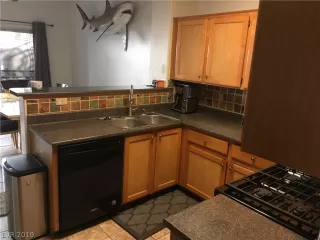 Photo #1: 2087478 Listing