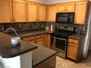 Photo #2: 2087478 Listing