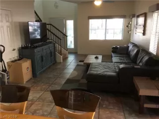 Photo #6: 2087478 Listing