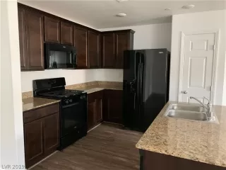 Photo #2: 2087495 Listing