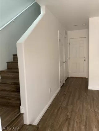 Photo #6: 2087495 Listing