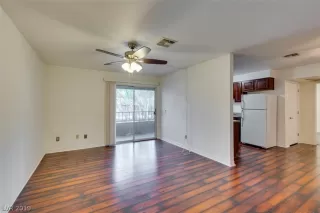 Photo #4: 2087507 Listing