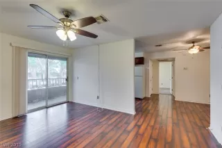 Photo #5: 2087507 Listing