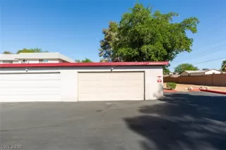 Photo #3: 2087600 Listing