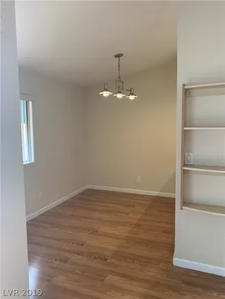 Photo #5: 2087617 Listing 