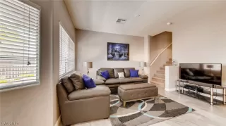 Photo #1: 2087679 Listing 