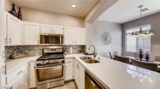 Photo #2: 2087679 Listing 