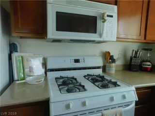 Photo #2: 2087710 Listing 