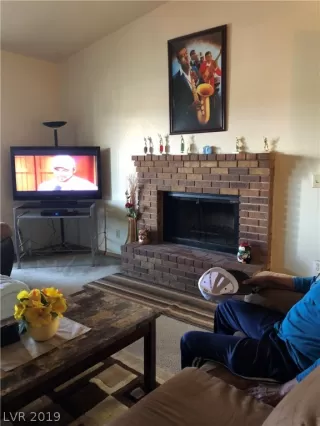 Photo #2: 2087751 Listing 