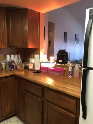 Photo #3: 2087751 Listing 