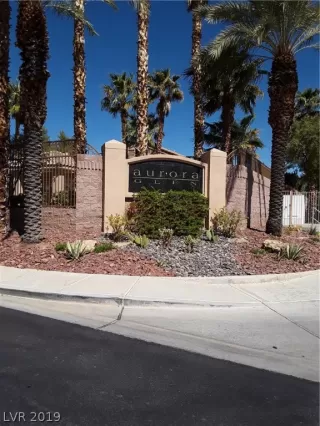 Photo #4: 2087774 Listing