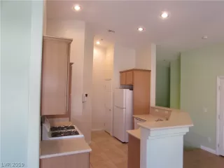 Photo #6: 2087844 Listing