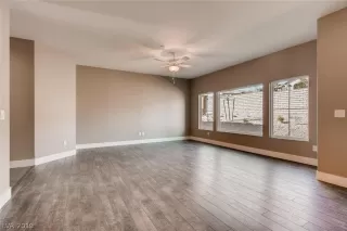 Photo #2: 2087882 Listing 