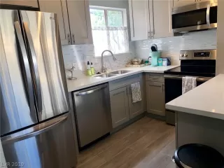 Photo #6: 2087945 Listing 