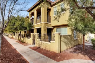 Photo #2: 2087958 Listing 