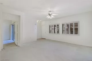 Photo #3: 2087995 Listing