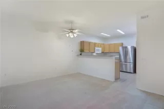 Photo #6: 2087995 Listing