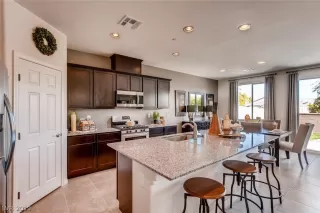 Photo #6: 2088010 Listing 