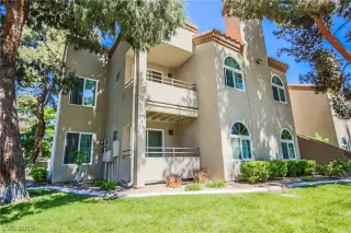 Photo #1: 2088012 Listing