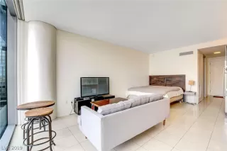 Photo #2: 2088029 Listing 