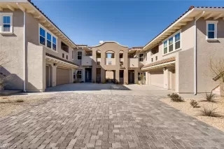 Photo #1: 2088049 Listing 