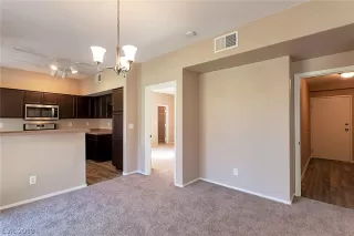 Photo #6: 2088058 Listing