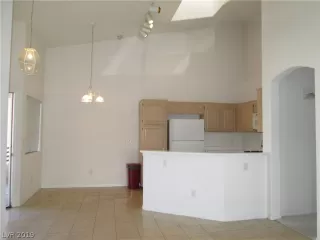 Photo #4: 2088090 Listing 