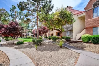 Photo #5: 2088097 Listing 