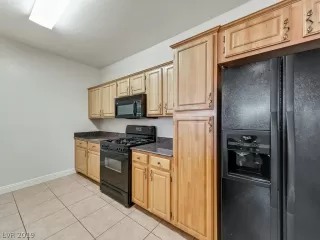 Photo #6: 2088139 Listing 