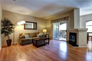 Photo #2: 2088172 Listing 