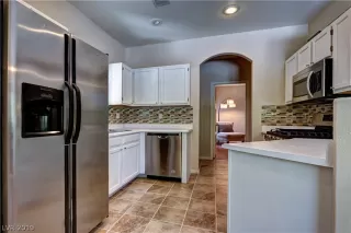 Photo #5: 2088172 Listing 