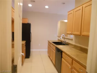 Photo #4: 2088205 Listing