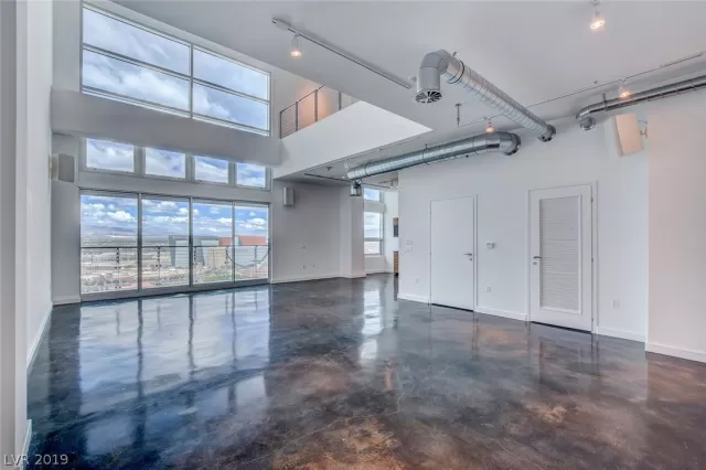 MLS: 2088210 Condo For Sale