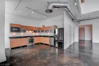 Photo #2: 2088210 Listing